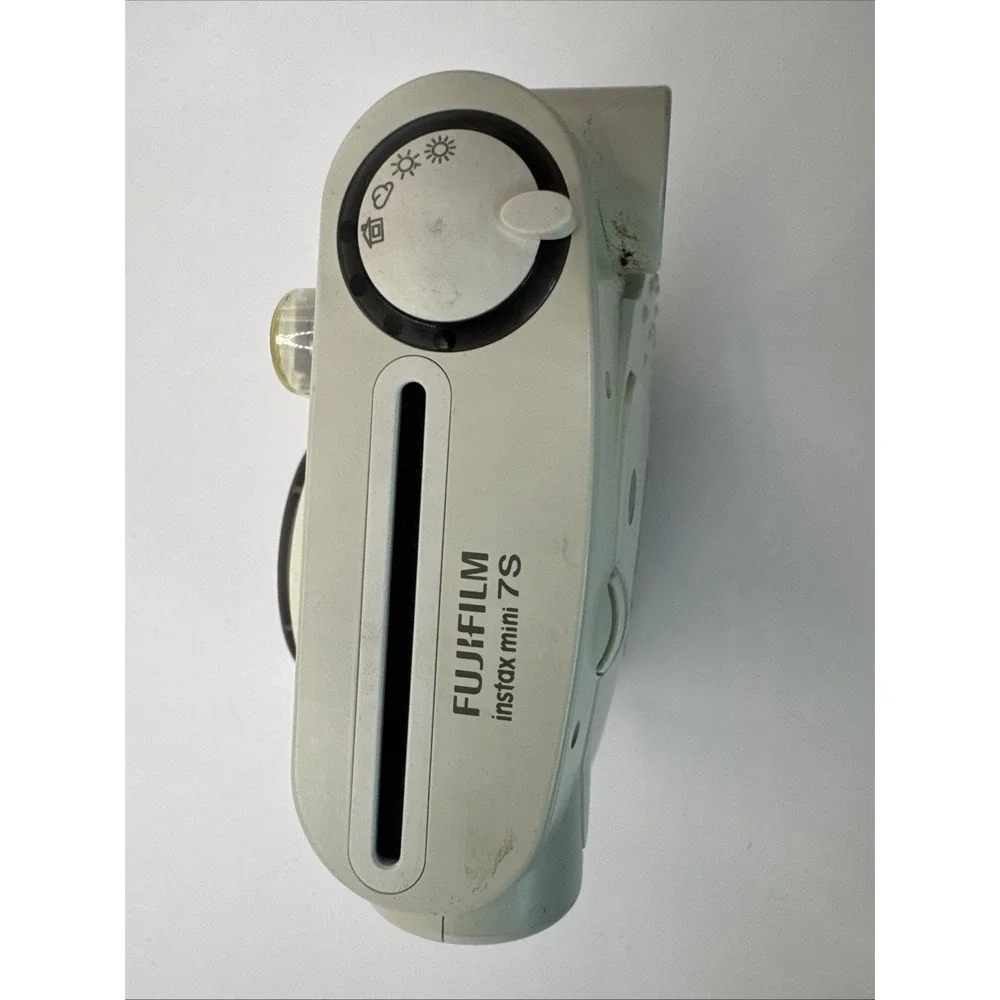 Fujifilm Instax mini 7S 16162434 Instant Film Camera – White Untested